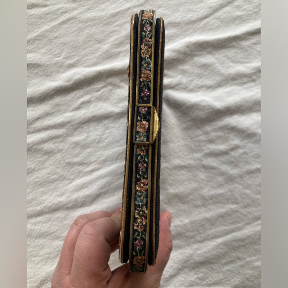 Vintage Floral Tapestry Clutch - Picture 4 of 13